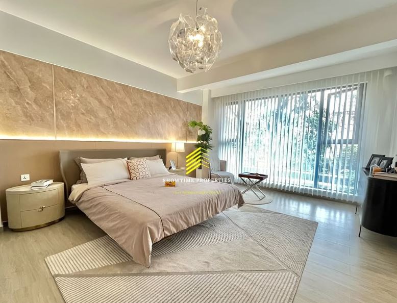 Modern and Spacious 2 bedroom All en-suite