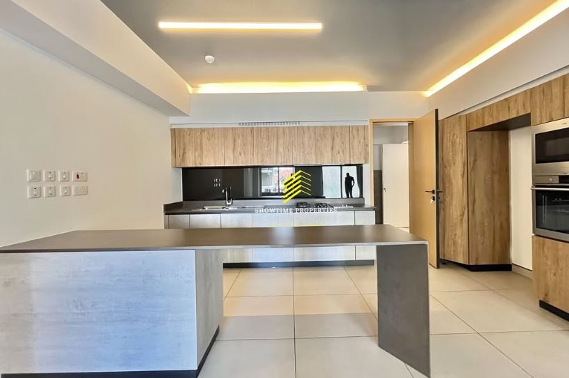 Ultra Modern 3 bedroom apartment